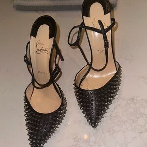 Christian Louboutin
Baila Spike 100 Pumps
Size: 9 | 1T39